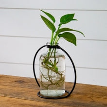 Load image into Gallery viewer, Stem Vase With Metal Stand