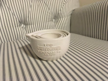 Load image into Gallery viewer, White Cottage Ceramic Measuring Cups
