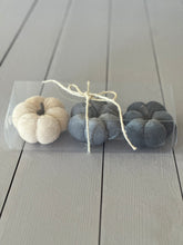 Load image into Gallery viewer, Mini Gray Velvet Pumpkin set of 3
