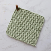 Load image into Gallery viewer, Knitted Pot Holder Set of 2
