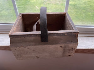 Small Shiplap Box with Handle